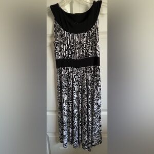 City Fusion black and white dress, size extra small.